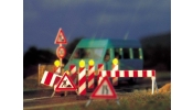 BUSCH 5937 Útelterelő korlát, villogó elektronikával, kiegészítőkkel BUSCH 5937 Útelterelő korlát, villogó elektronikával, kiegészítőkkel