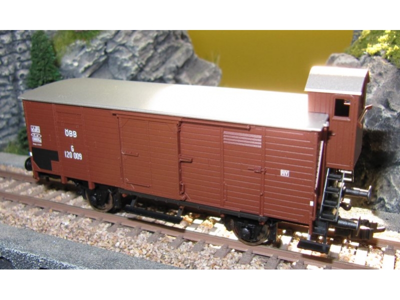 FLEISCHMANN 875366 Fedett teherkocsi, ÖBB, fékházzal FLEISCHMANN 875366 Fedett teherkocsi, ÖBB, fékházzal