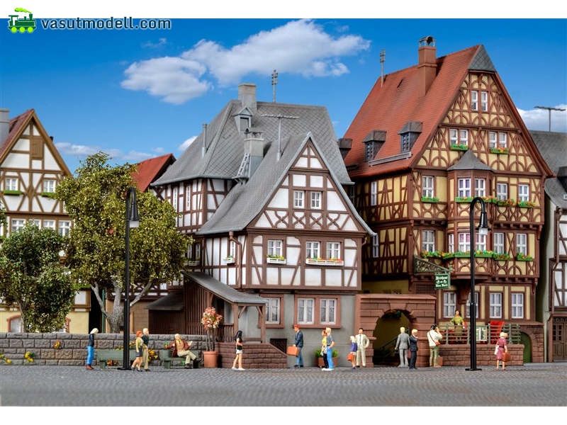 KIBRI 38901 Favázas városi ház kapuval, Miltenberg KIBRI 38901 Favázas városi ház kapuval, Miltenberg