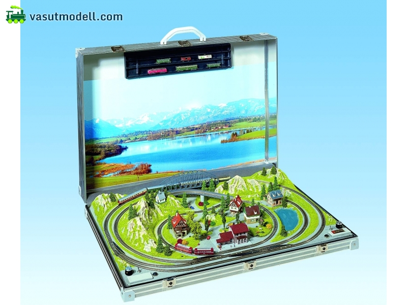 NOCH 88280 Tessin kész terepasztal koffer 78×54×16 cm NOCH 88280 Tessin kész terepasztal koffer 78×54×16 cm