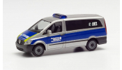 HERPA 096140 MB Vito Bus, THW Dillenburg HERPA 096140 MB Vito Bus, THW Dillenburg
